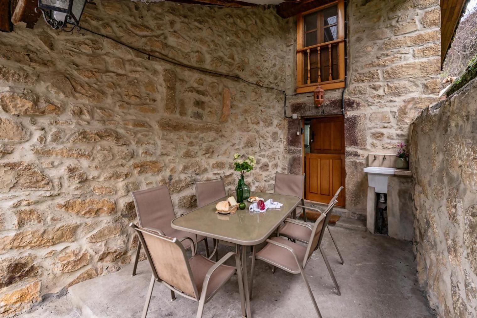 Casa Rural La Carrozal Senda Del Oso Orelleiru エクステリア 写真