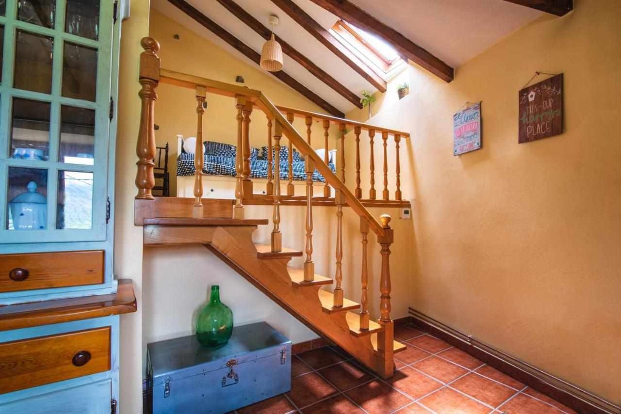 Casa Rural La Carrozal Senda Del Oso Orelleiru エクステリア 写真