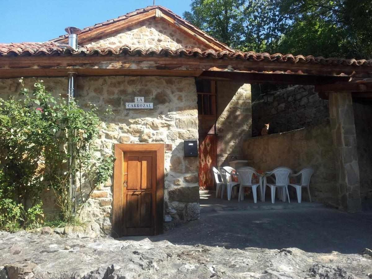 Casa Rural La Carrozal Senda Del Oso Orelleiru エクステリア 写真