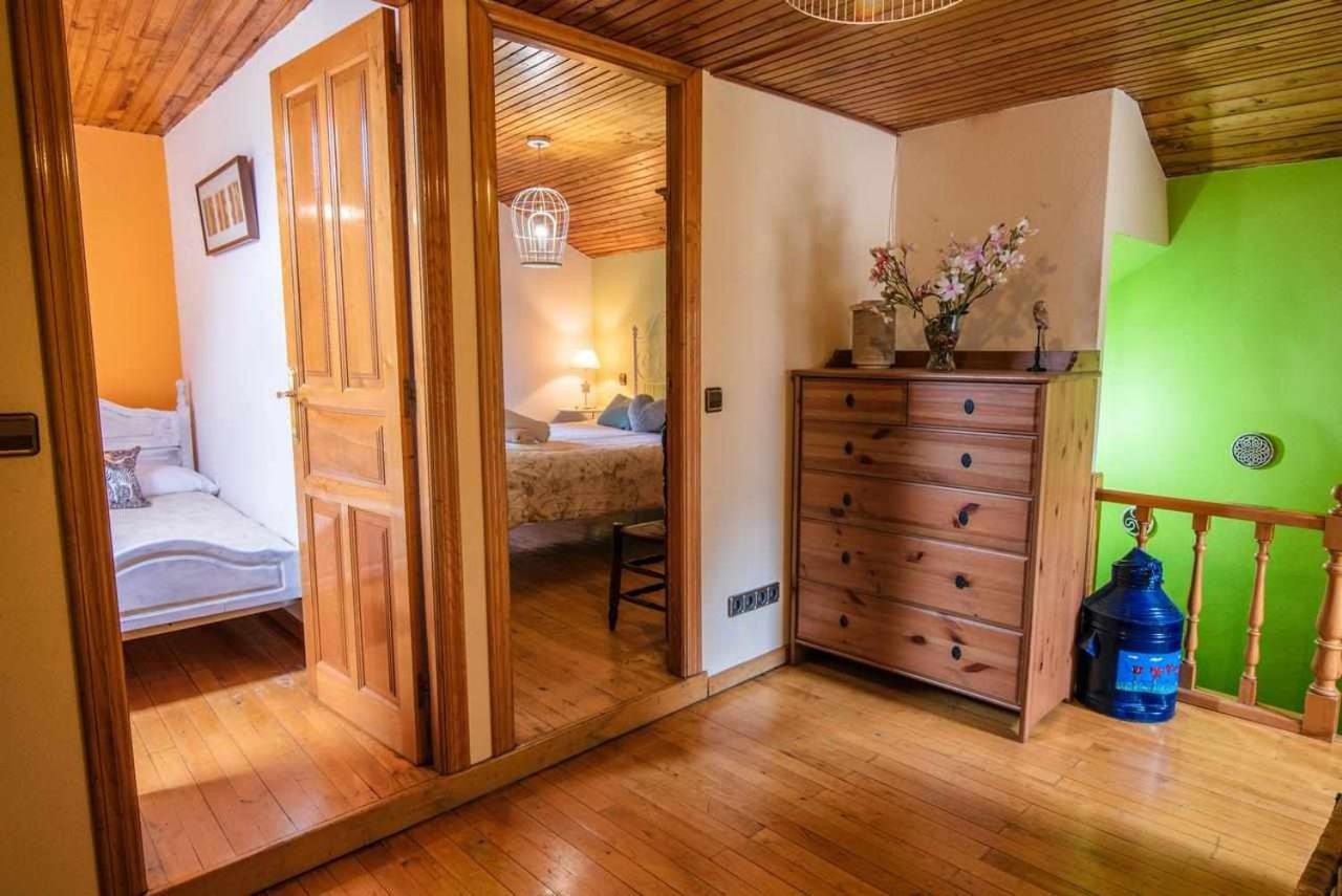 Casa Rural La Carrozal Senda Del Oso Orelleiru エクステリア 写真