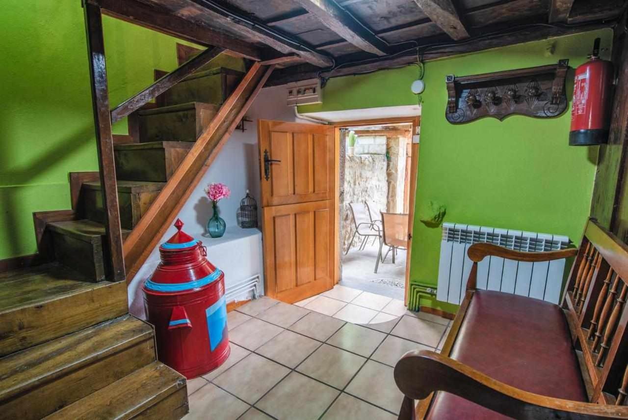 Casa Rural La Carrozal Senda Del Oso Orelleiru エクステリア 写真