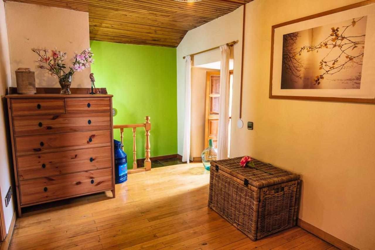 Casa Rural La Carrozal Senda Del Oso Orelleiru エクステリア 写真
